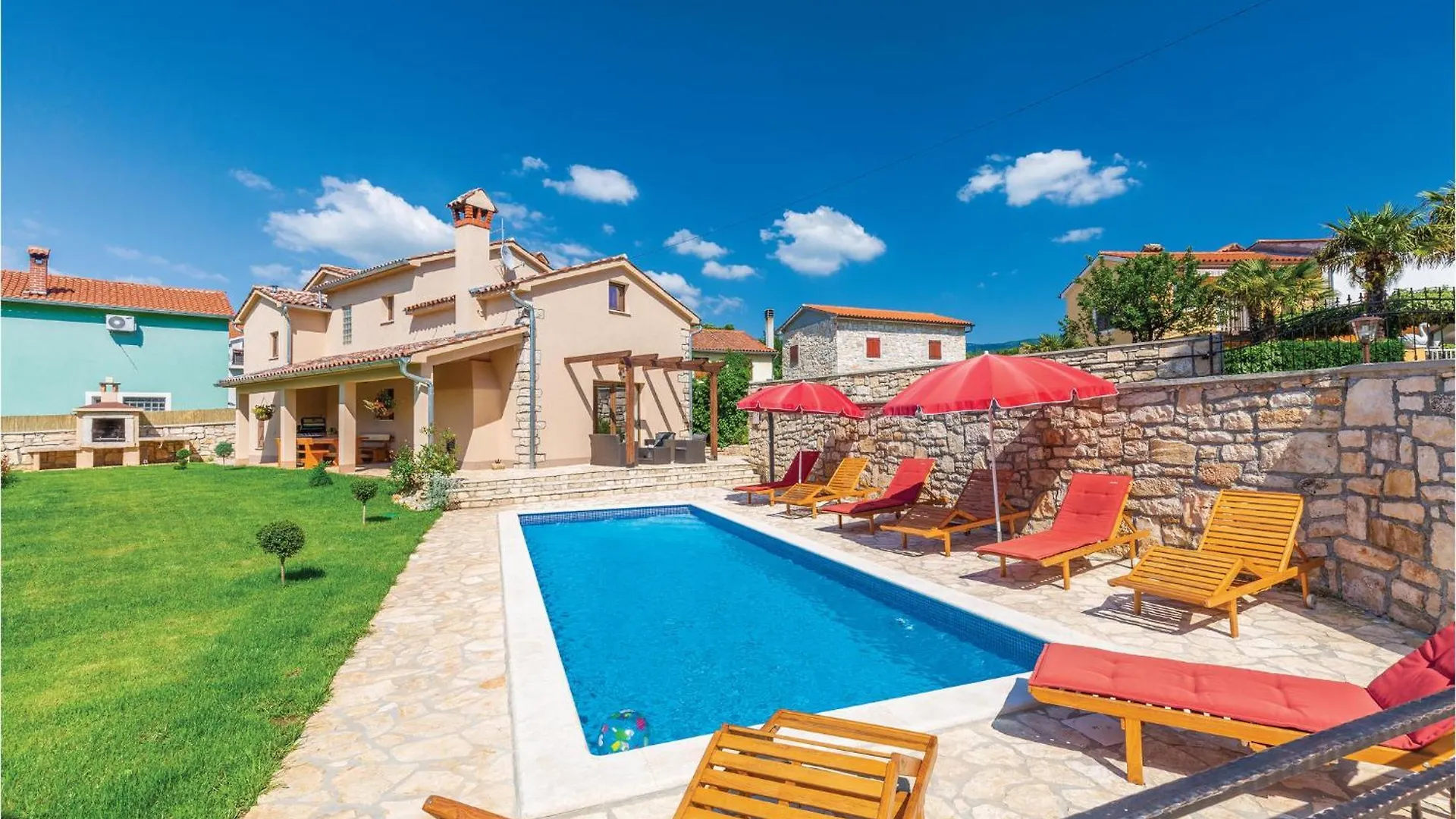 Nice Home In Krsan With Kitchen